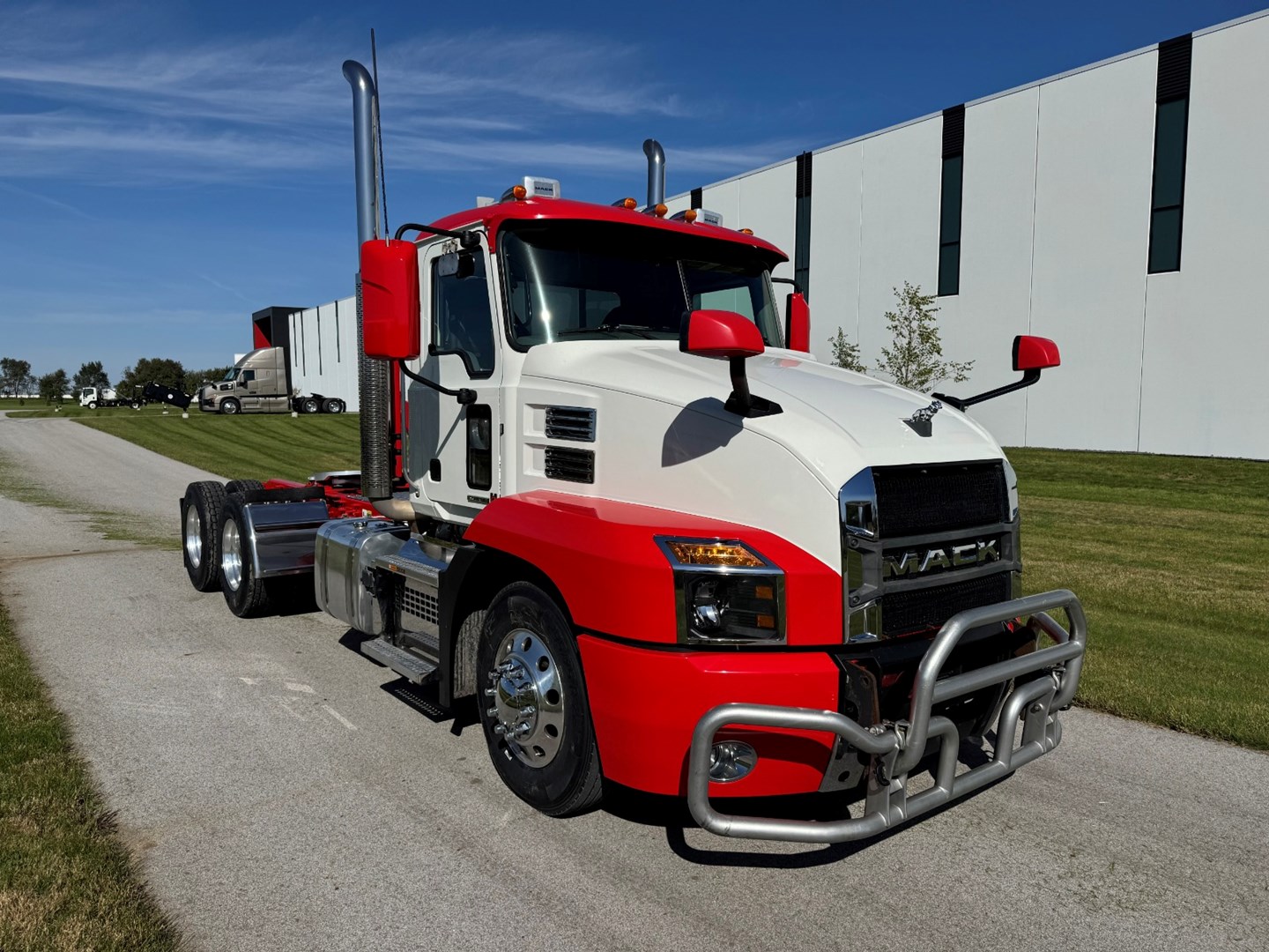 2022 Mack Anthem in Carroll, IA — photo 8